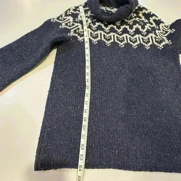 Hollister Wool Blend Sweater Size Medium - Picture 4 of 5